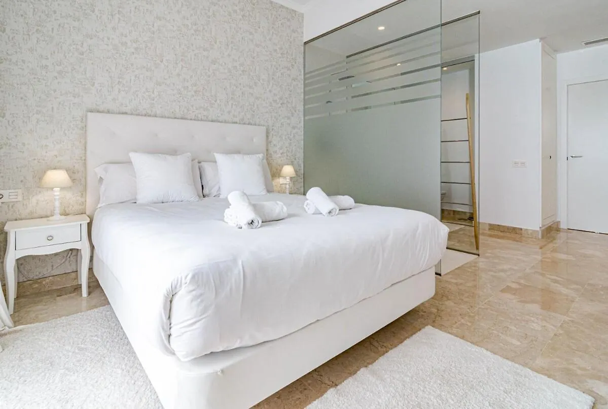 Apartment Amazing Penthouse Paraiso Pueblo And Hottub Rdr498 Estepona