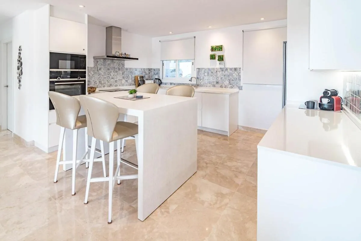 Amazing Penthouse Paraiso Pueblo And Hottub Rdr498 إِستيبونا إسبانيا